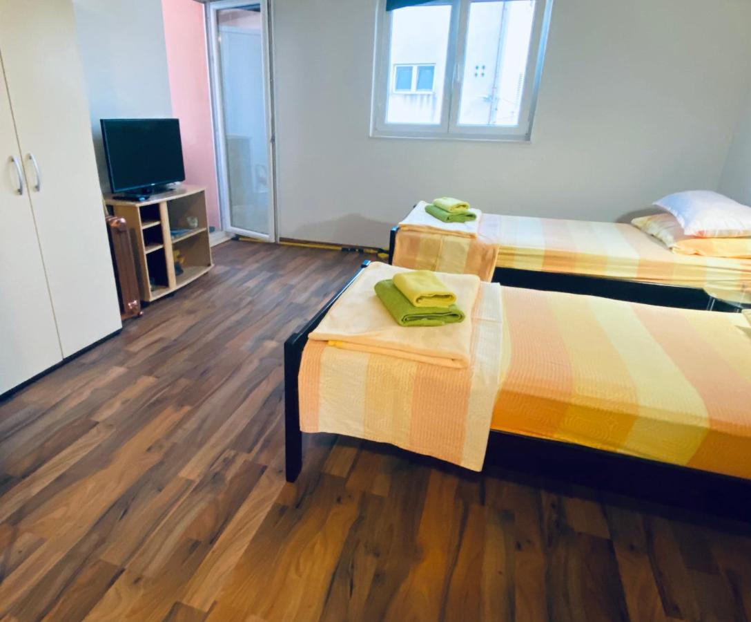 Apartments Mani Trogir Eksteriør billede